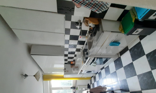 Pokój jednoosobowy w mieszkaniu trzypokojowym