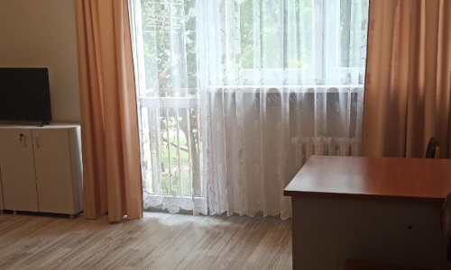 Kawalerka pokój 14m2 kuchnia i łazienka, p.pok. (28m2)
