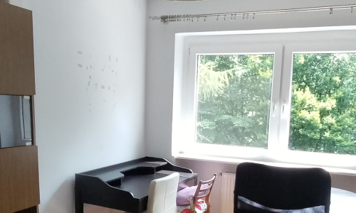 pokoje dla studentek. blisko wiele uczelni