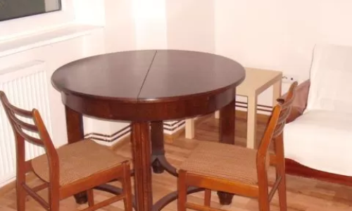 pokoje dla studentek. blisko wiele uczelni