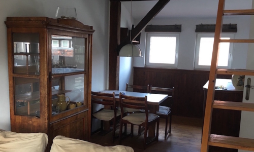 Pokój w mieszkaniu studenckim dla kobiety